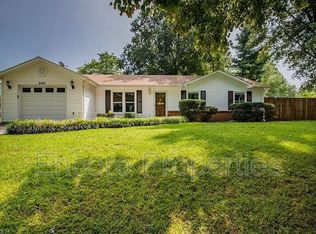 2141 Stonehaven Rd, Kernersville, NC 27284