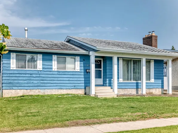 9205 84th St, Fort Saskatchewan, AB T8L 3N9