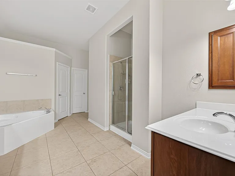 5215 Field Briar Ln — Photo 35
