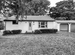 1111 Howell Rd, East Palestine, OH 44413