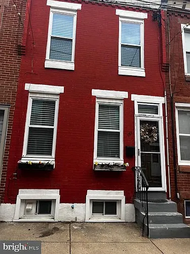 121 Mercy St Photo 1