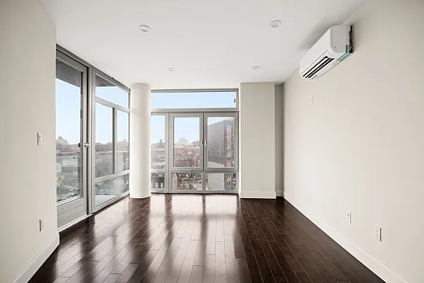 Rented by Compass | media 77