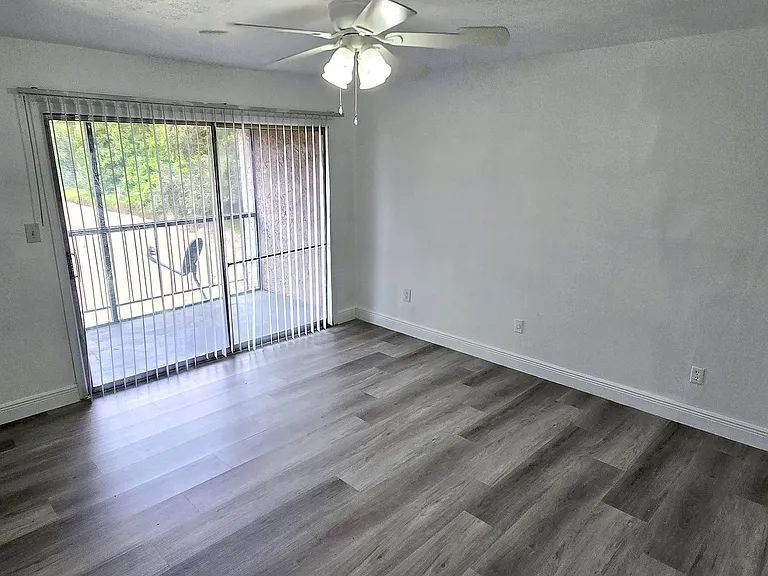 3904 Coronation Ct #402 — Photo 26