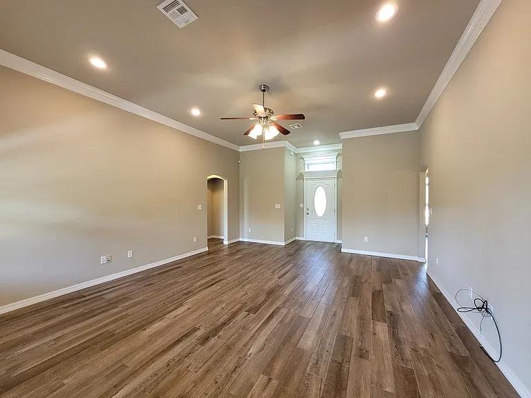 4042 Rosewood Pl — Photo 4