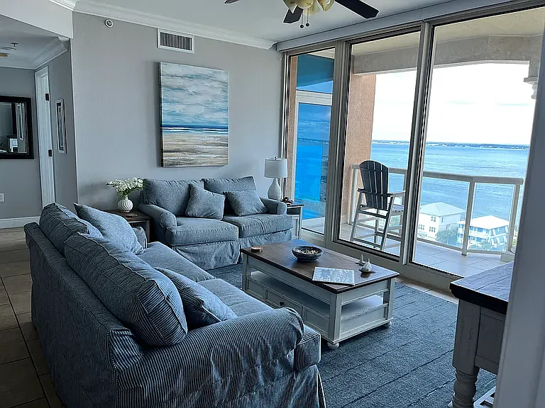 5 Portofino Dr #1105