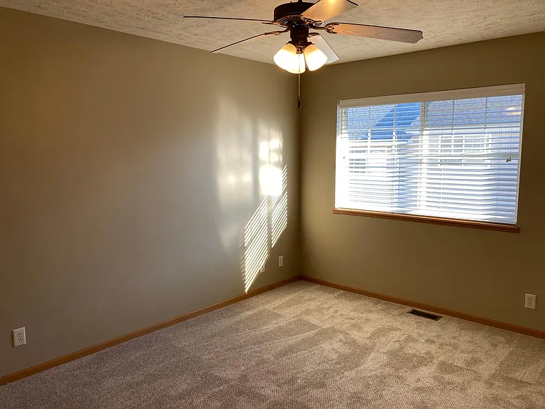 6926 Naples Dr — Photo 21