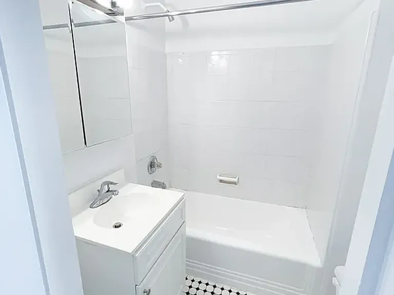 152 E 84th St #5A — Photo 7