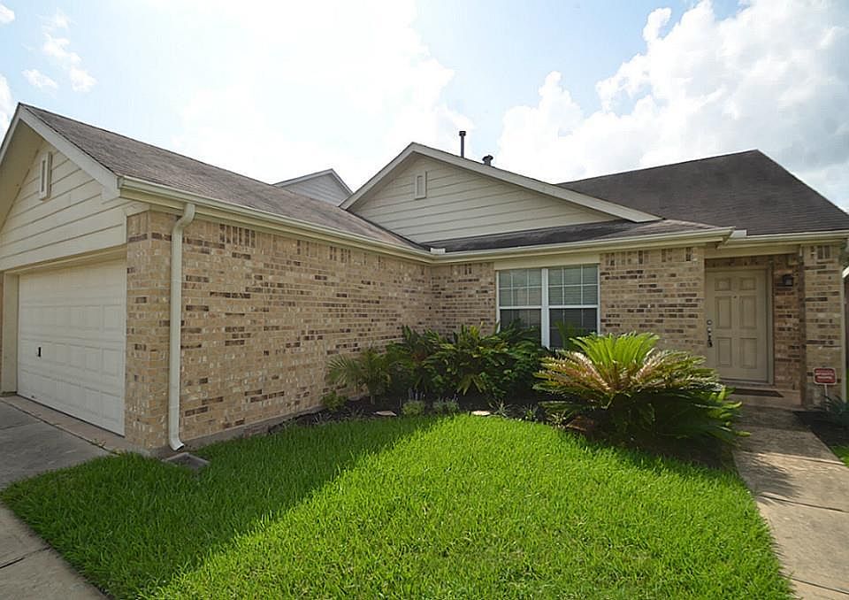 1st image of 18119 Jills Way Ln