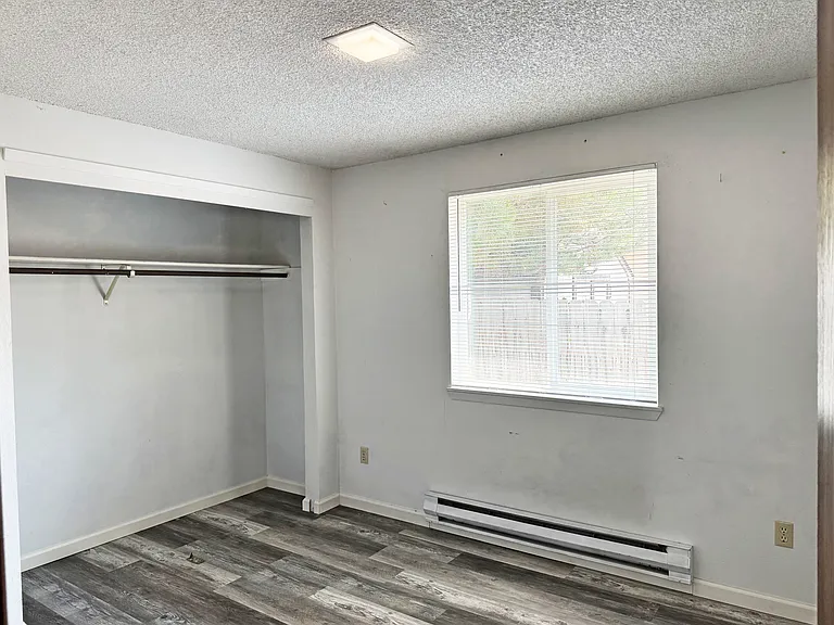 3235 S Law Ave — Photo 15