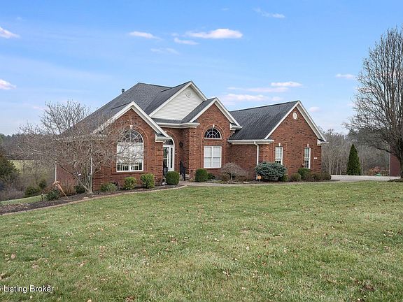 3rd image of 4011 Lake Ridge Way