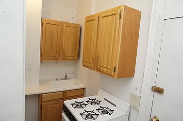 Rented by J Misrahi Realty Corp