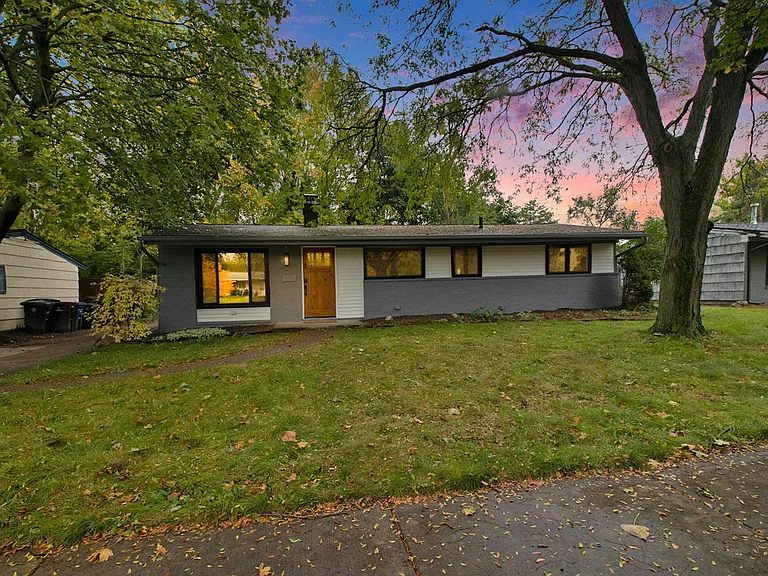 2804 Canterbury Rd — Photo 5