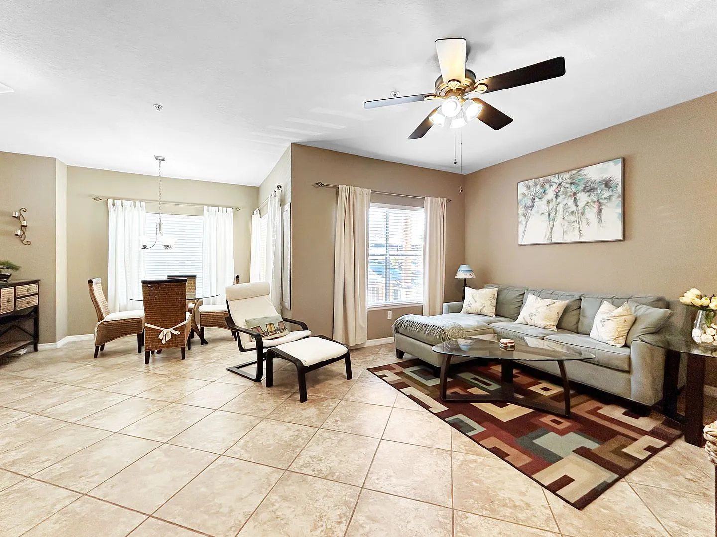 Amazing Furnished or Unfurnished 2-Bedroom Condo in Seminole less than 2 miles from the Beach! — Photo 4