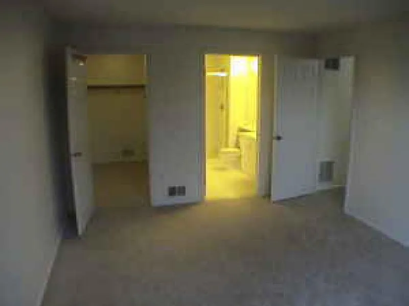 2 bed, $2,495 — Photo 3