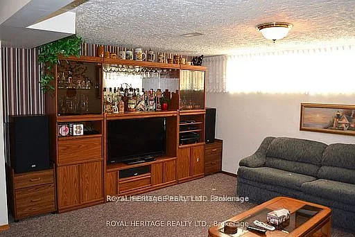 62 Brant Ct — Photo 28