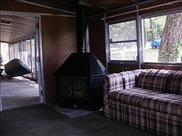 4th image of 4 Carter Ln