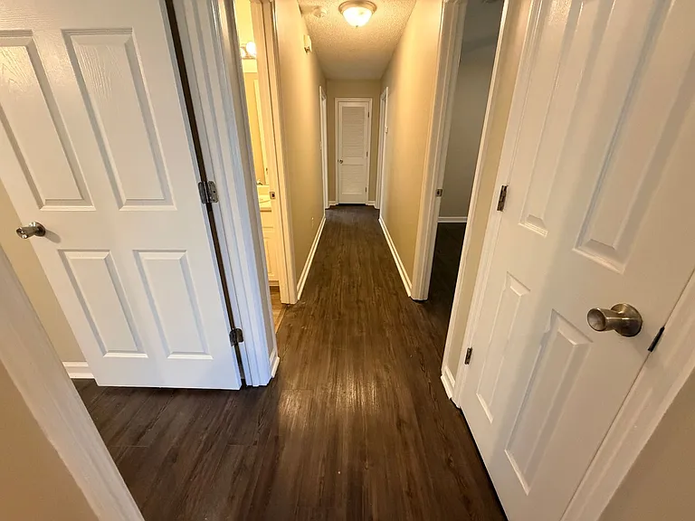4104 Bridle Ridge Dr — Photo 15