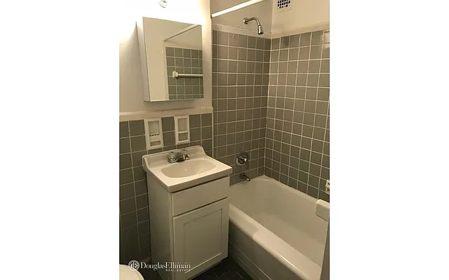 Sold by Douglas Elliman | media 19