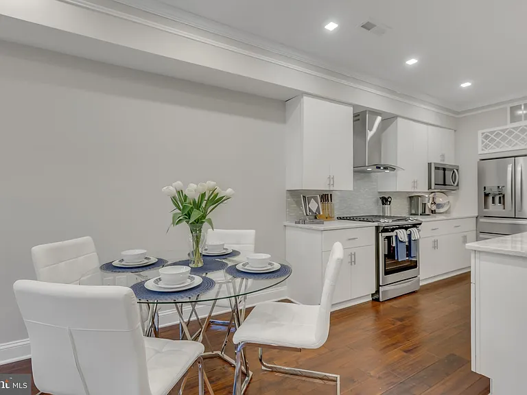 1167 Morse St NE #1 — Photo 6