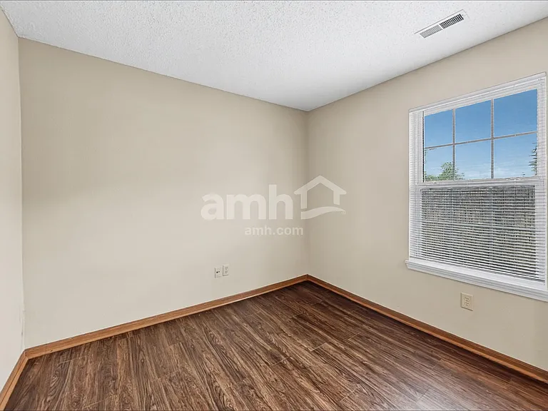8539 Coralberry Ln — Photo 12
