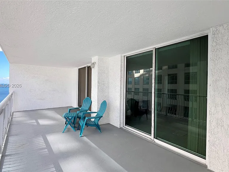 1200 Brickell Bay Dr #2814 — Photo 9