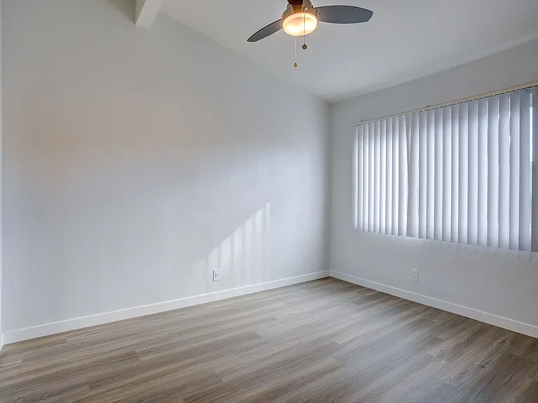 West 11th Avenue Apartment Homes — Photo 7