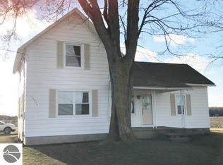 10554 S Osborn Rd, Carson City, MI 48811