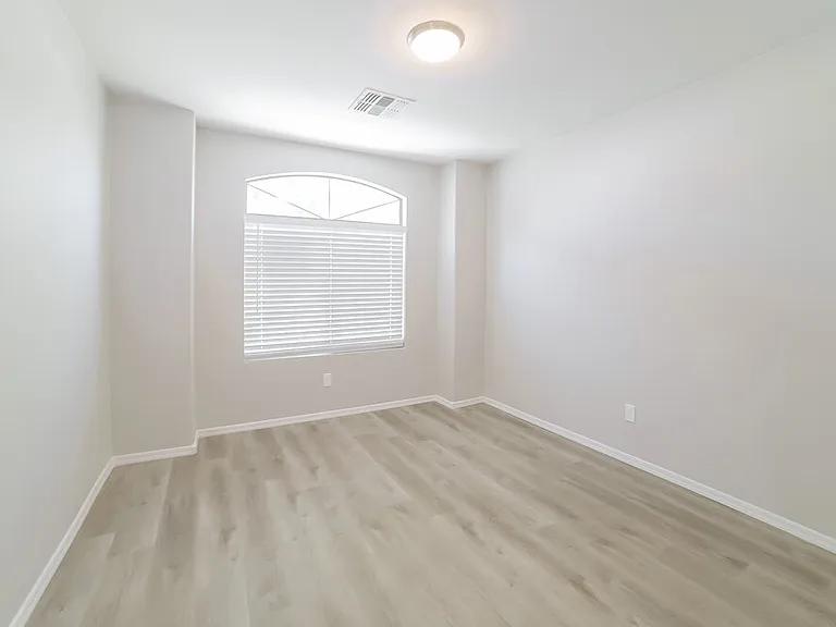 12557 W Mandalay Ln — Photo 16