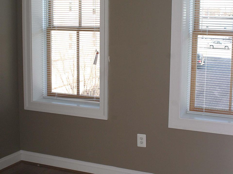 2nd image of 525 N Market St APT 5