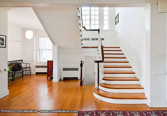 4th image of 455 E 19th St
