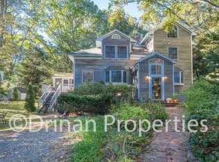 21 Trundy Rd, Cape Elizabeth, ME 04107