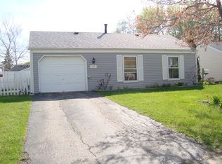 155 Heathgate Rd, Montgomery, IL 60538