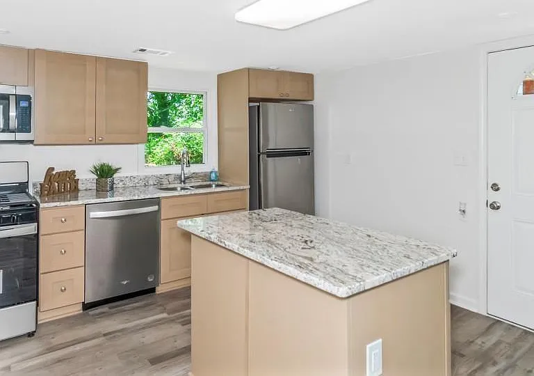204 Mill St — Photo 17
