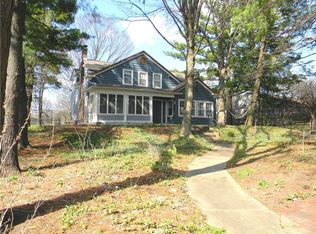 1412 E Court St, Iowa City, IA 52245
