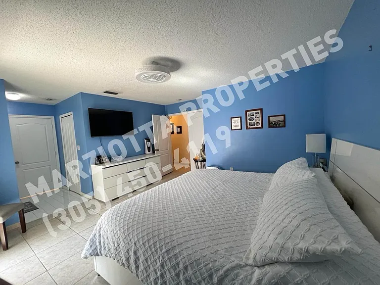 2553 W 76th St #202 — Photo 9