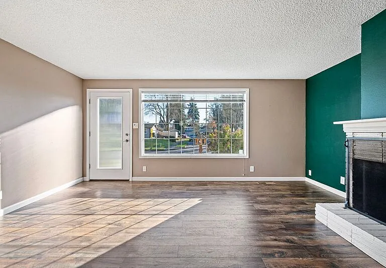2577 Elysium Ave — Photo 9