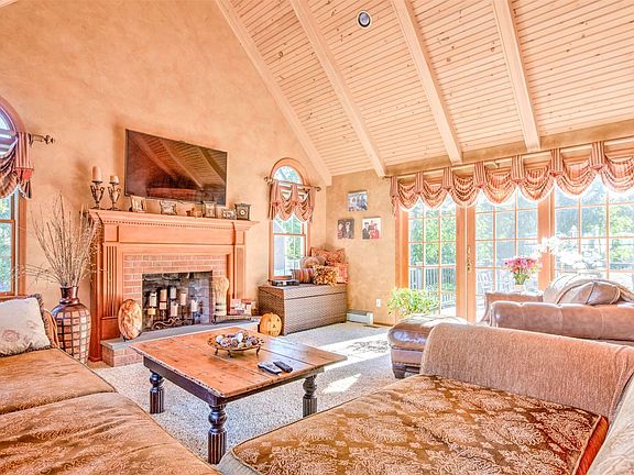 4th image of 53 Grasslands Cir