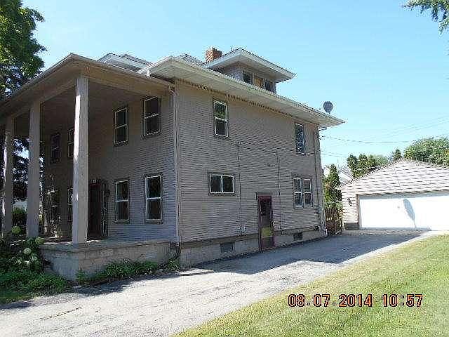 1st image of 412 N Clark St