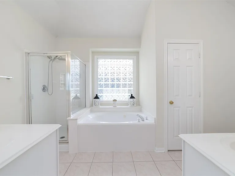 10603 White Bridge Ln — Photo 16