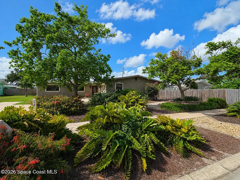 1440 Dorsal St — Photo 2