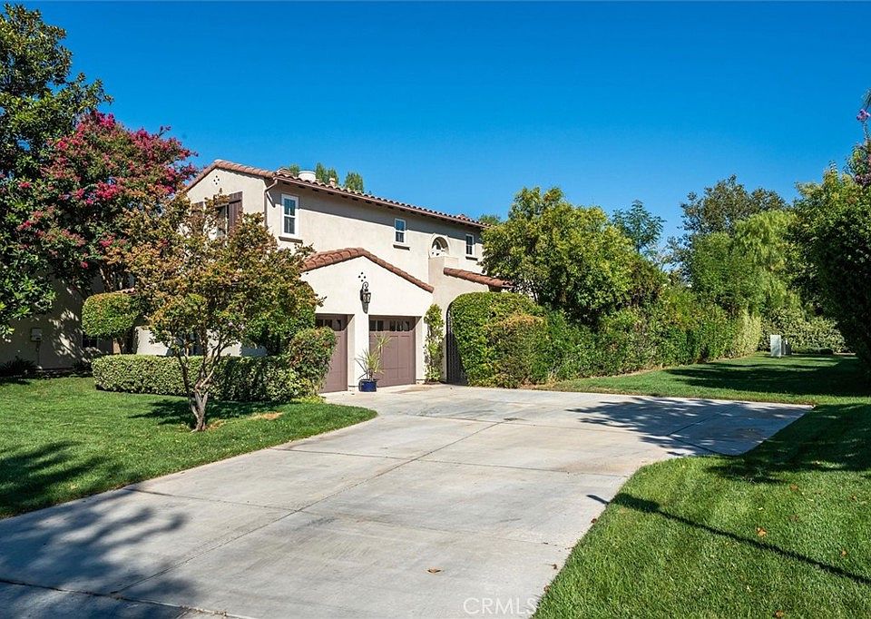 1st image of 24909 Ironwood Dr