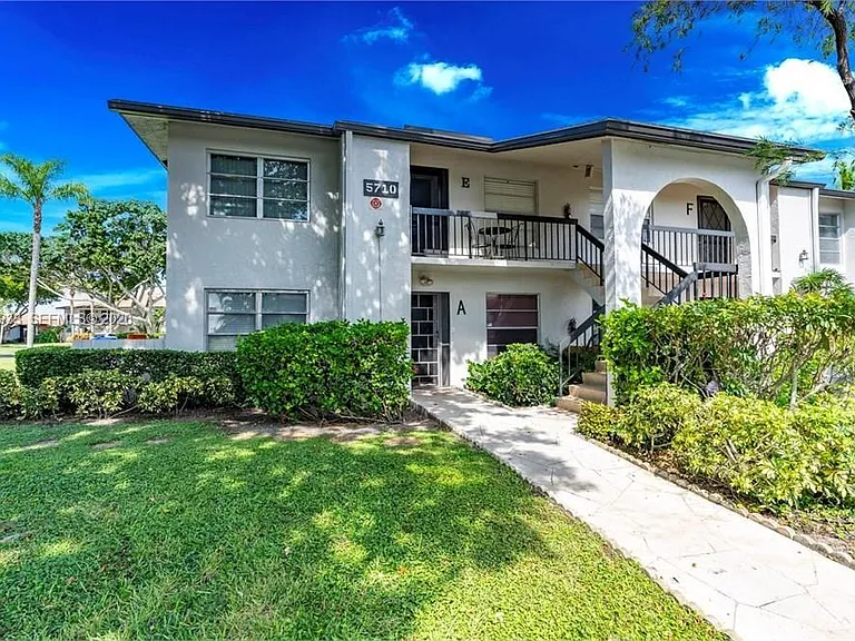 5710 Princess Palm Ct #A — Photo 15