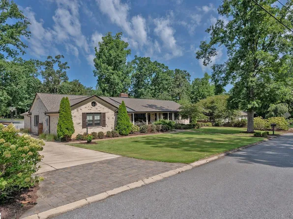 303 Bridgewater Dr, Greenville, SC 29615