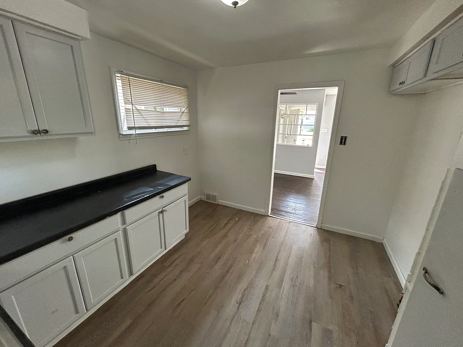 28326 Rosewood St — Photo 3