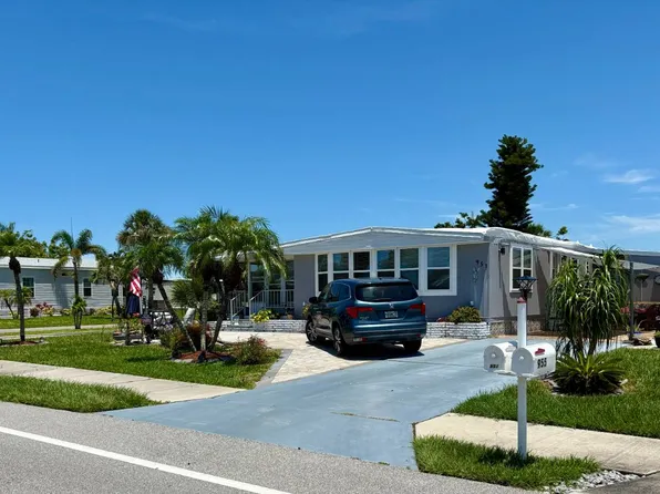 951 Lucaya E, Venice, FL 34285