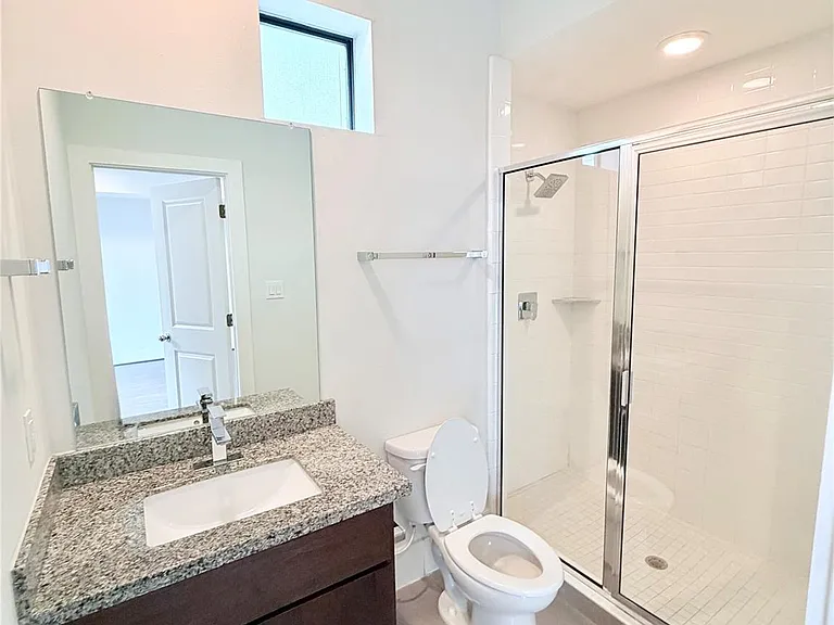 2913 Leeland St — Photo 5