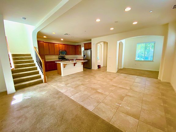 4th image of 355 W Aventino Ave