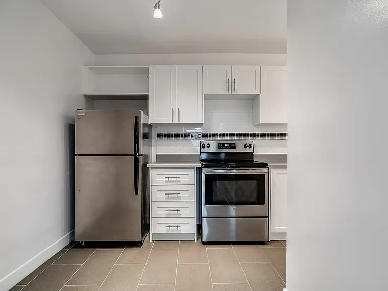 270 Sheldon Ave — Photo 7