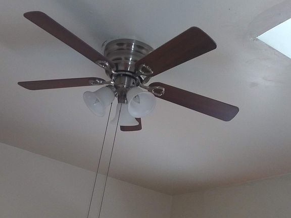 3rd image of 20217 Hollis Ave