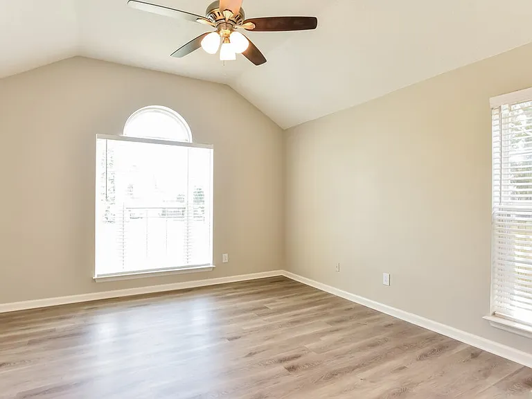416 Lake Forest Dr — Photo 14